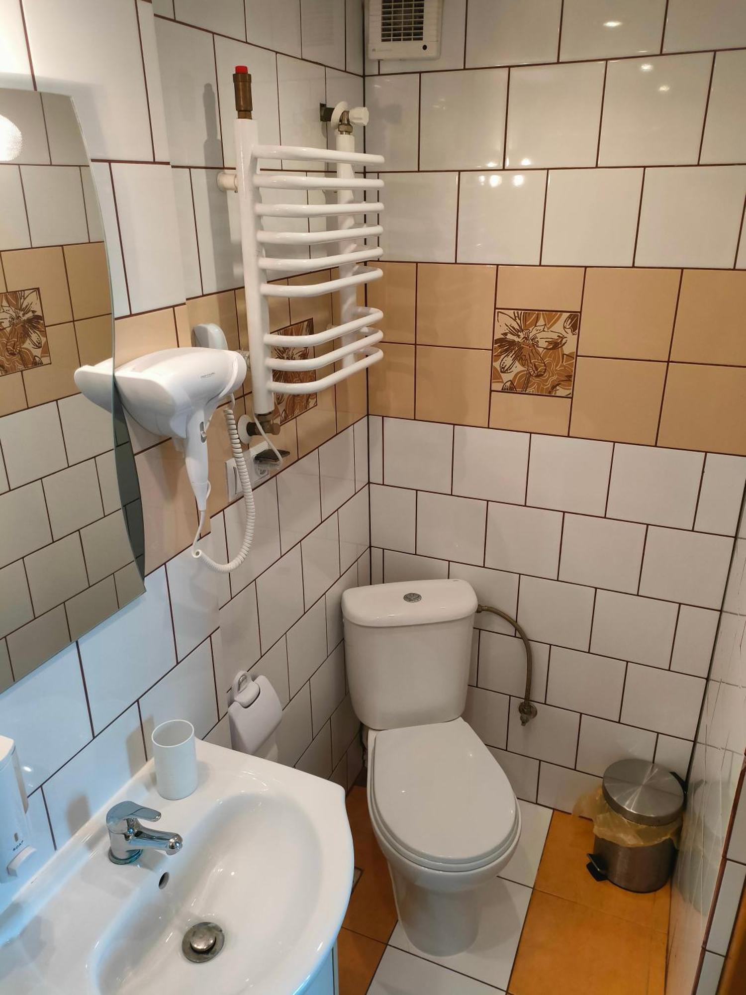 Pokoje Na Brzegu Lapsze Wyzne Buitenkant foto