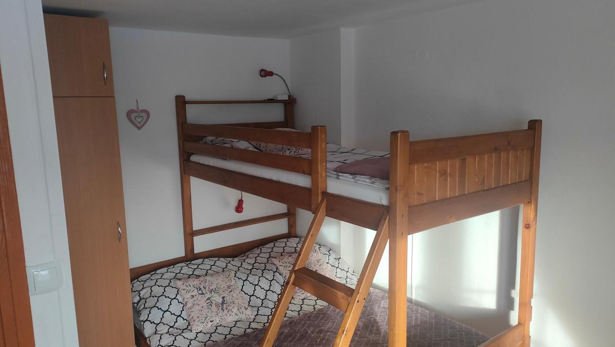 Pokoje Na Brzegu Lapsze Wyzne Buitenkant foto
