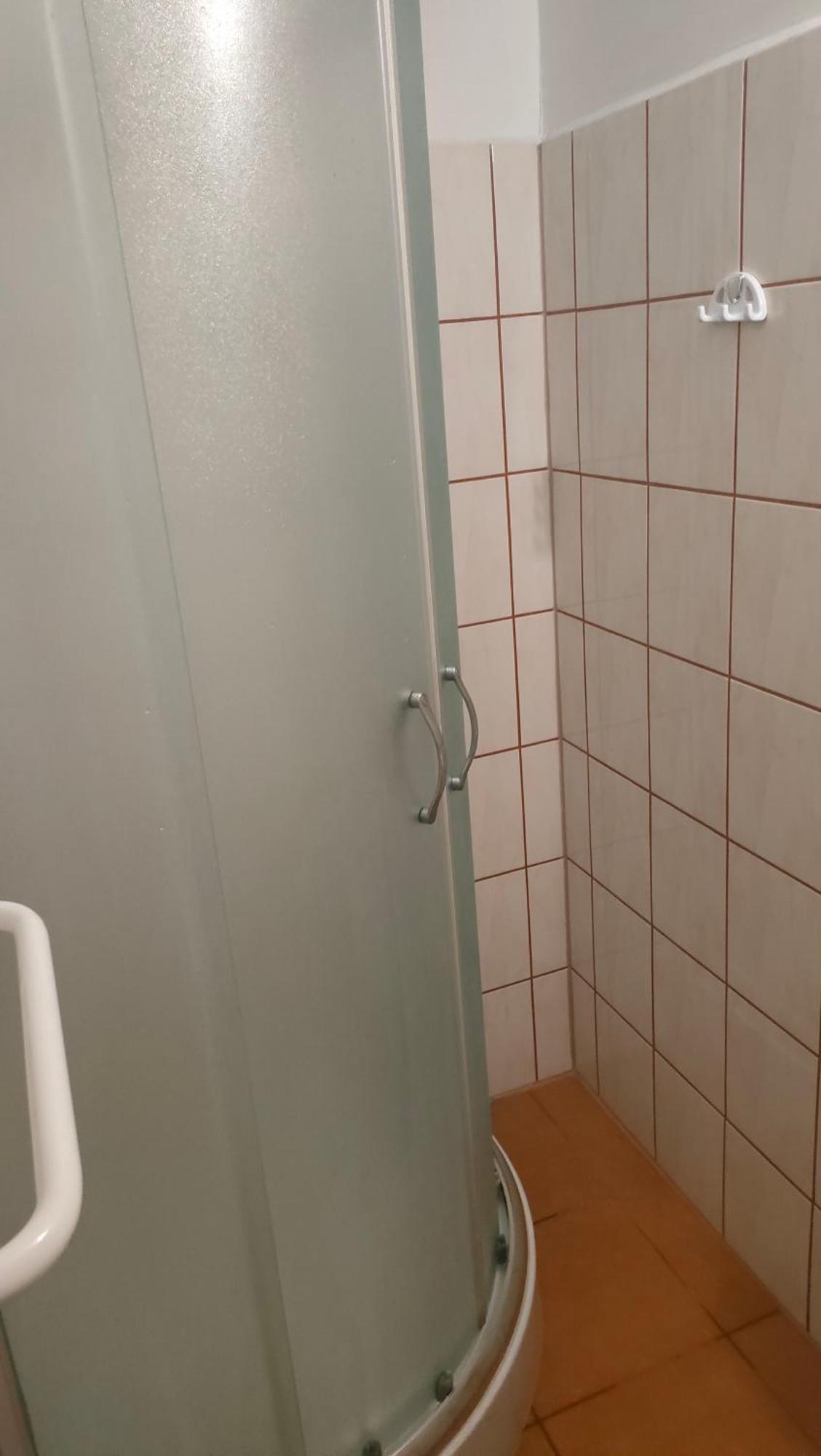 Pokoje Na Brzegu Lapsze Wyzne Buitenkant foto