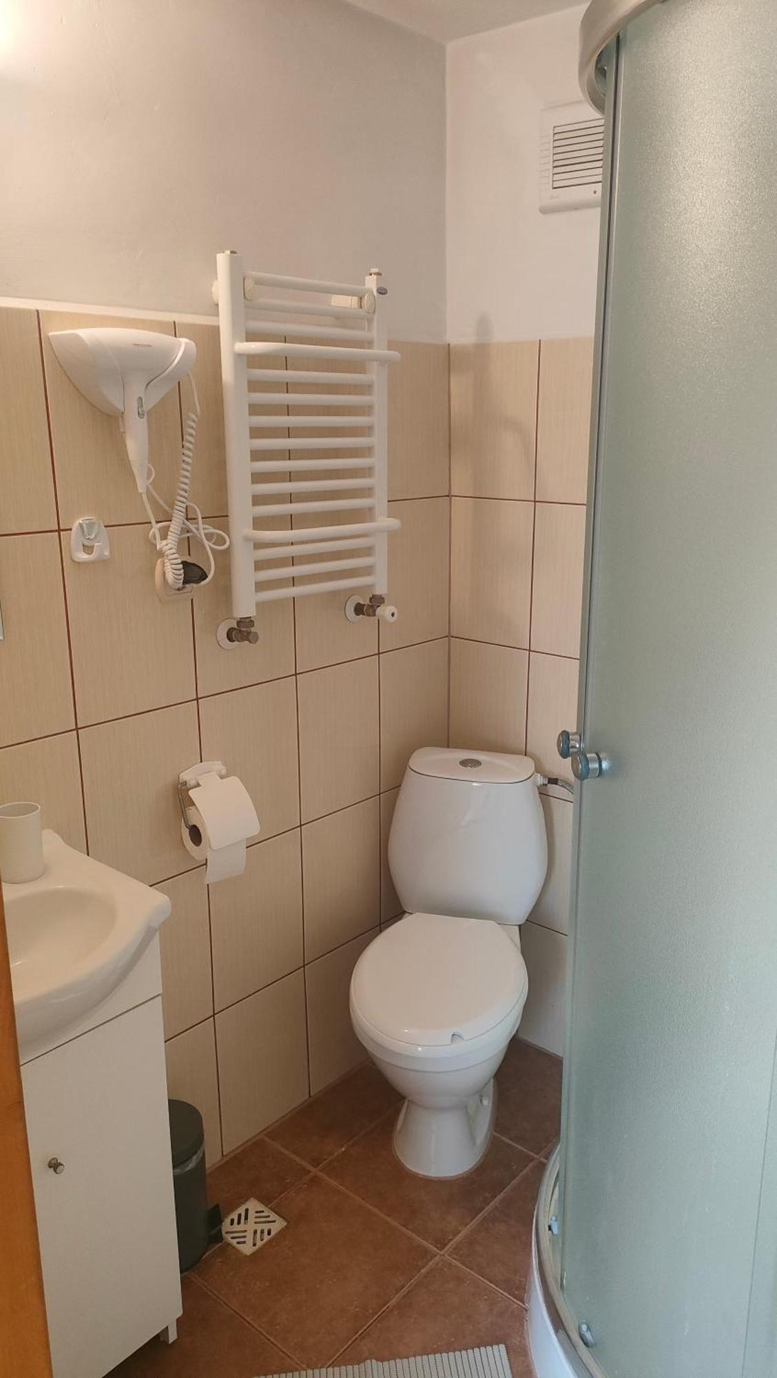 Pokoje Na Brzegu Lapsze Wyzne Buitenkant foto
